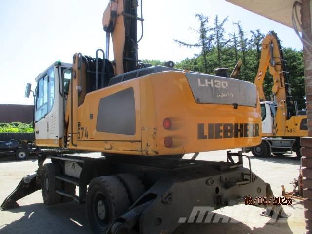 Liebherr LH 30 M Stroje pre manipuláciu s odpadom