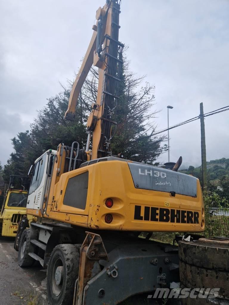 Liebherr LH 30 M Stroje pre manipuláciu s odpadom