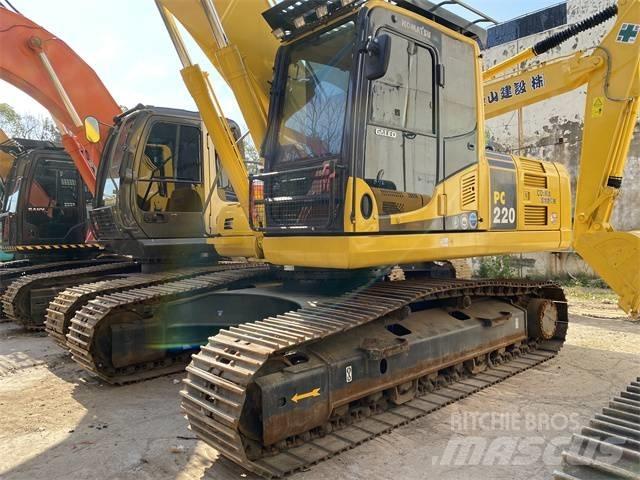 Komatsu PC 220-8 Pásové rýpadlá