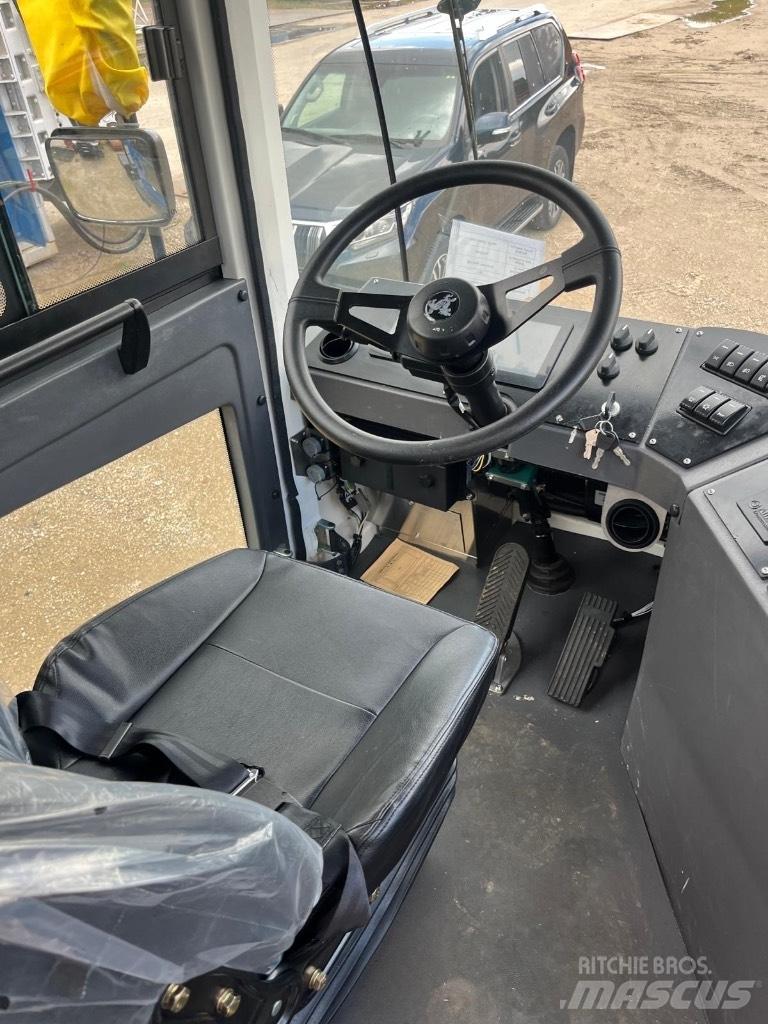 XCMG XPT70K Terminálový ťahač