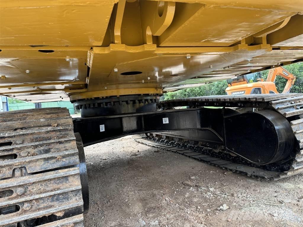 CAT 320 D Pásové rýpadlá