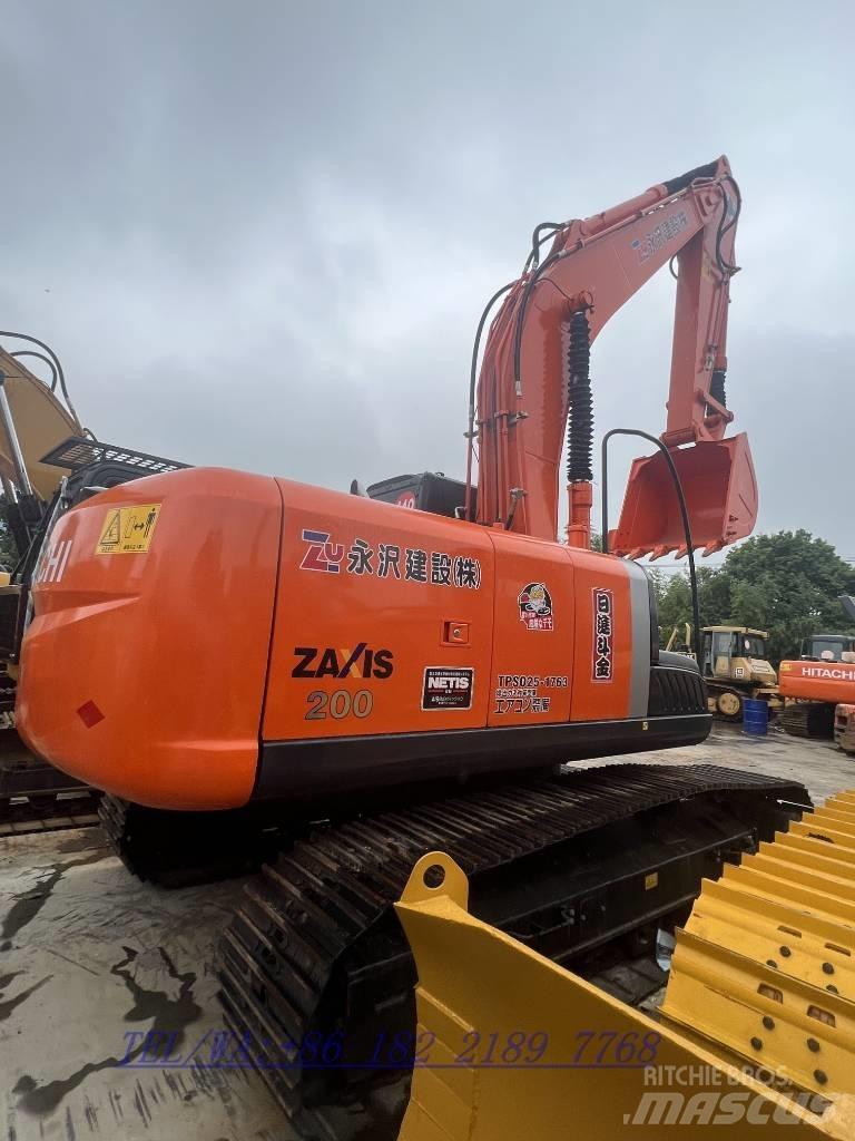 Hitachi ZX200 Pásové rýpadlá