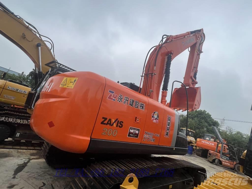 Hitachi ZX200 Pásové rýpadlá