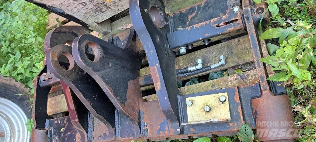 JCB TM320 PIN CONE Ďalšie nakladače, rýpadlá a príslušenstvo