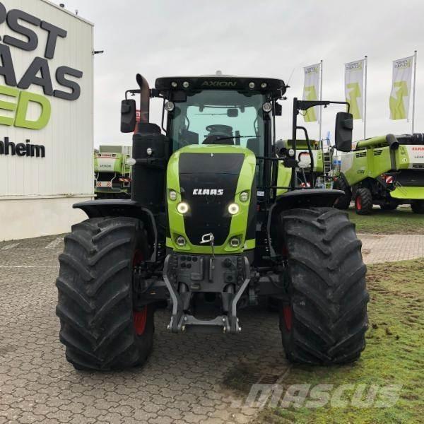 CLAAS AXION 960 TT Traktory