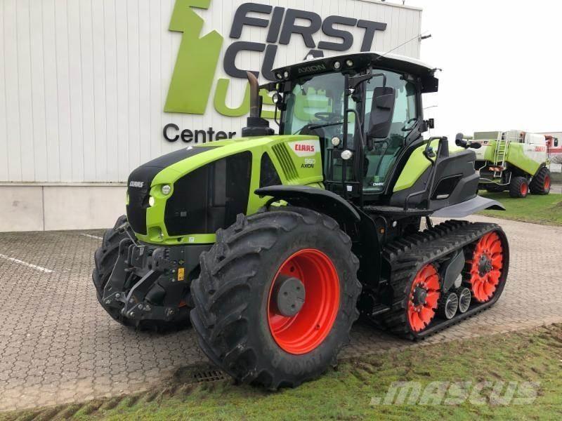 CLAAS AXION 960 TT Traktory