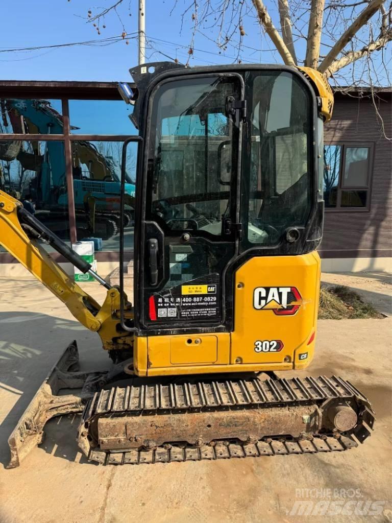 CAT 302 Pásové rýpadlá