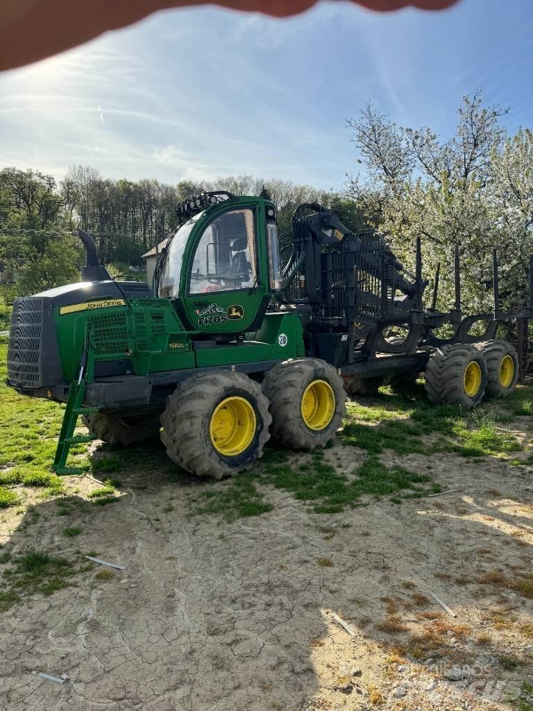 John Deere 1510G Lesné traktory