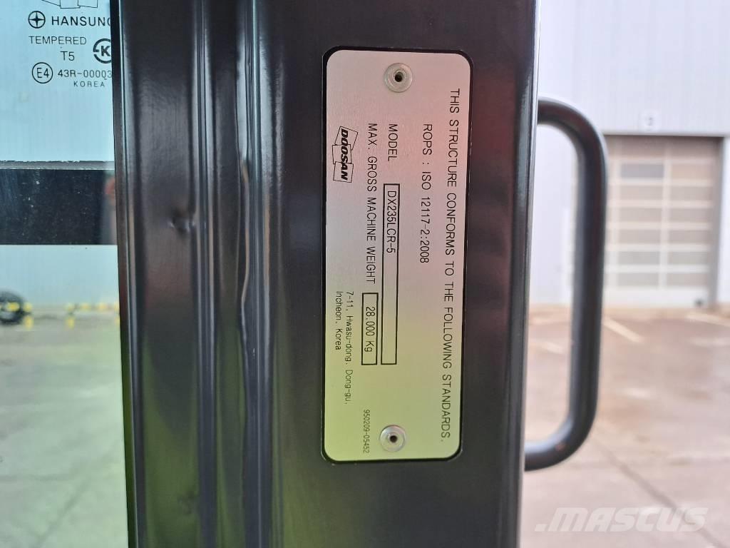 Doosan DX 235 LCR-5 Pásové rýpadlá