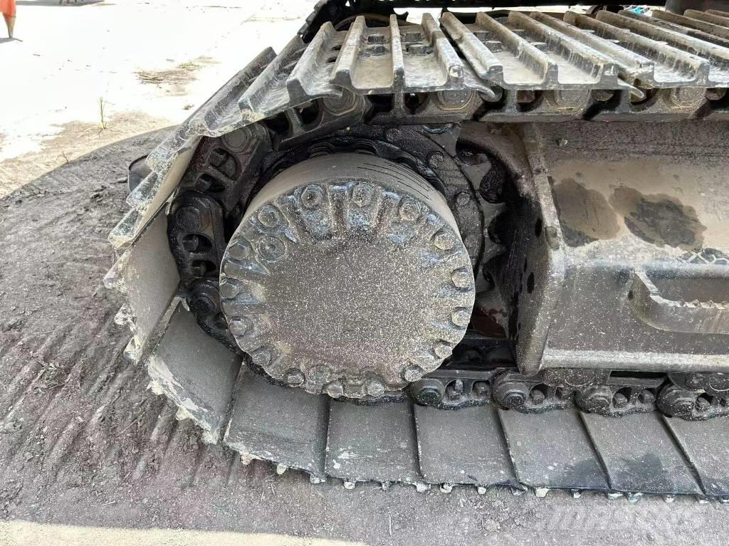CAT 320 CL Pásové rýpadlá
