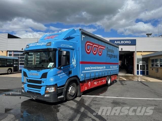 Scania P 370 Nákladné vozidlá s bočnou zhrnovacou plachtou