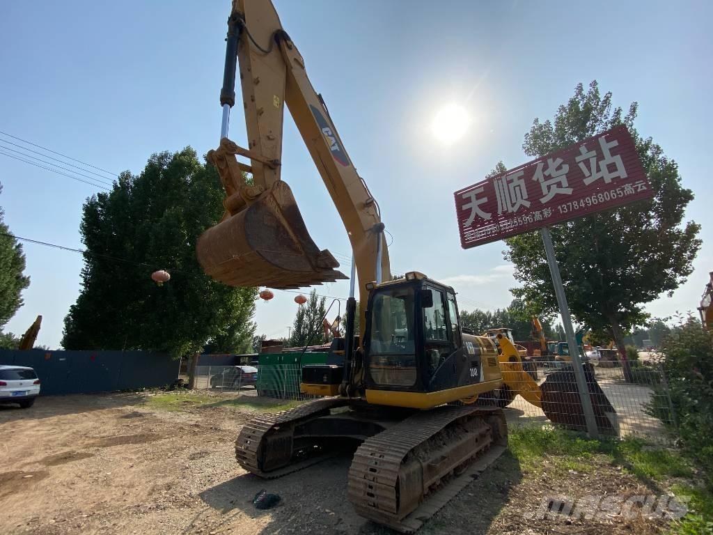 CAT 324D Pásové rýpadlá