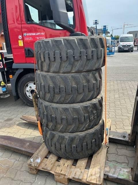 Genie GS 4390 RT Nožnicové zdvíhacie plošiny