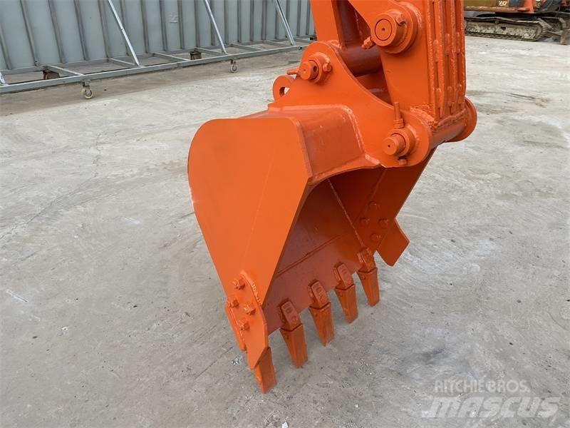 Doosan DH80G Pásové rýpadlá