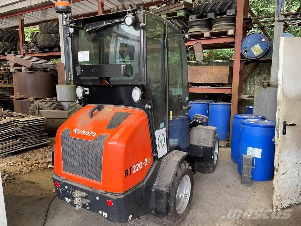 Kubota RT220-2e Kolesové nakladače