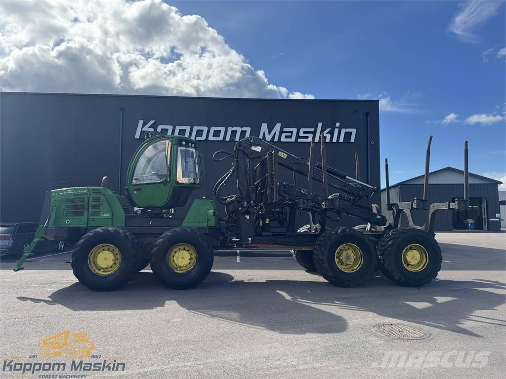 John Deere 1910E Lesné traktory