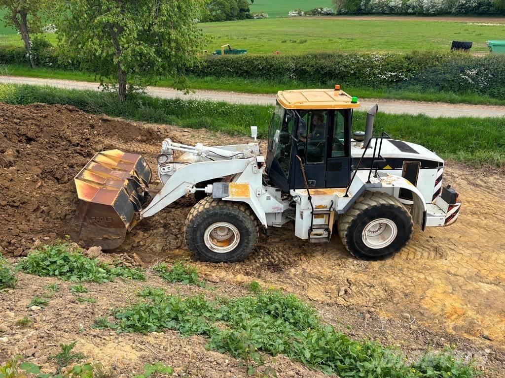 CAT 962 G Kolesové nakladače