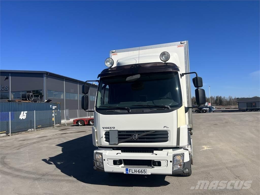 Volvo FL 240 4X2 Skriňová nadstavba