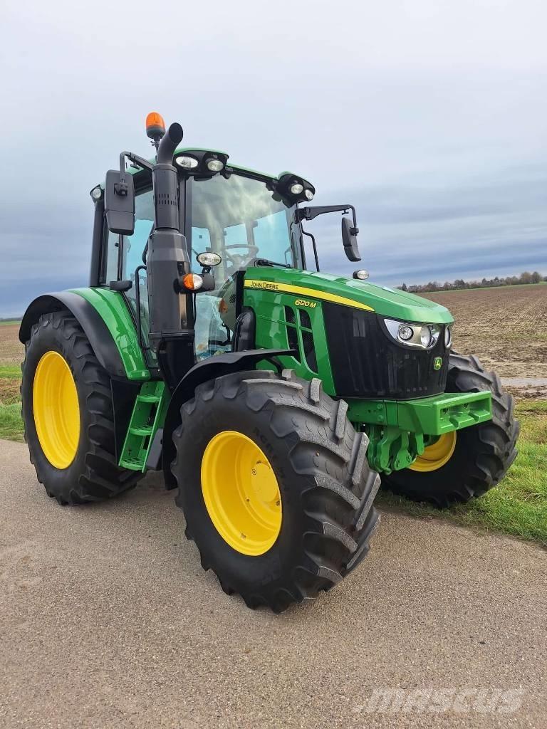 John Deere 6120M Traktory