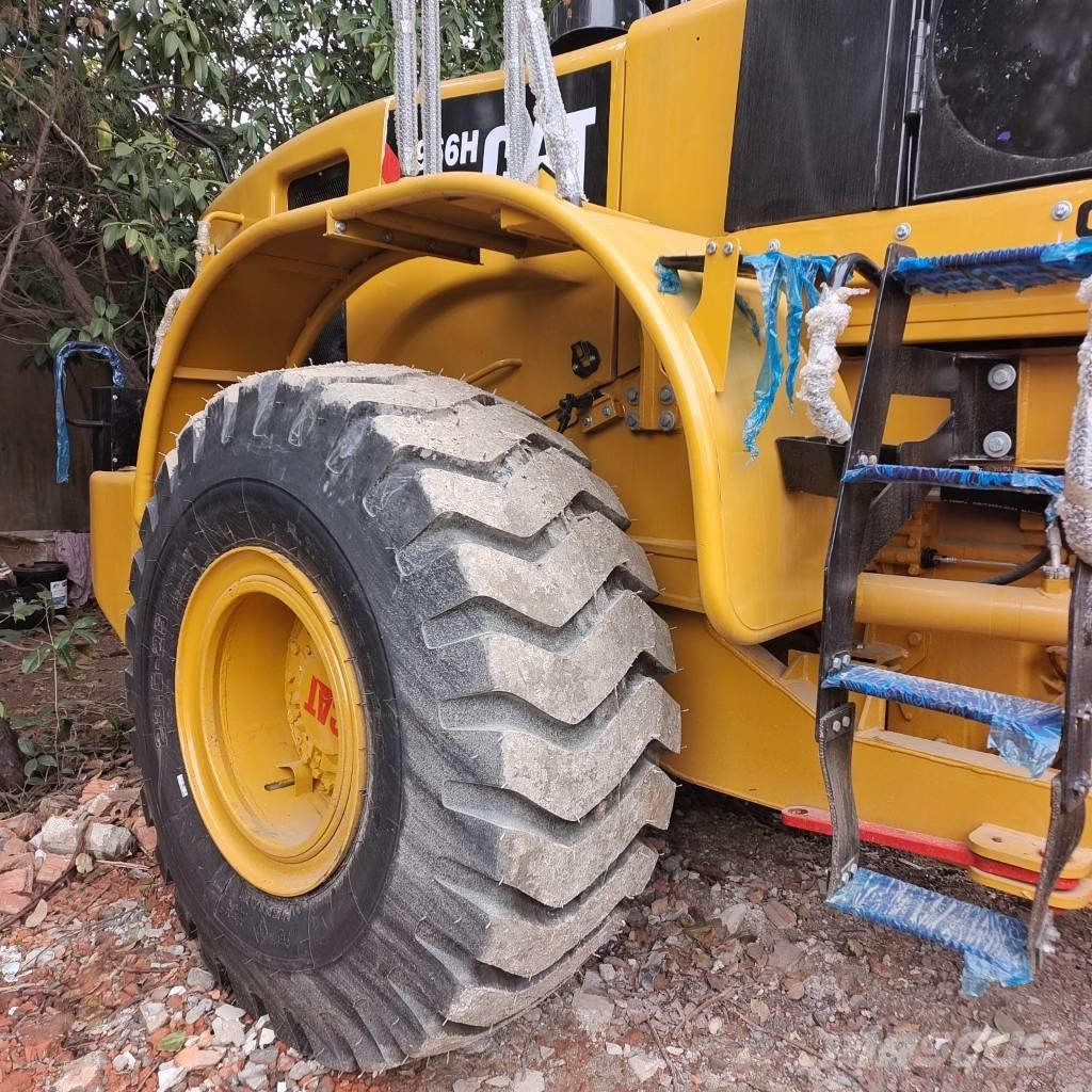 CAT 966 H Kolesové nakladače