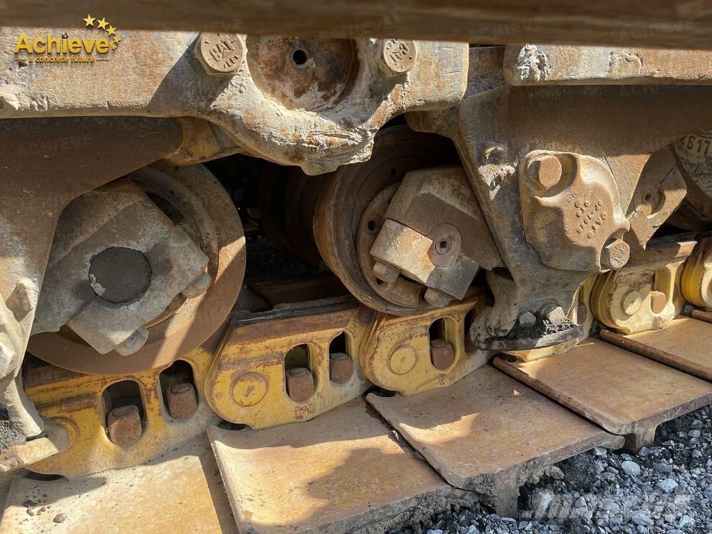 CAT D 9 T Pásové dozéry