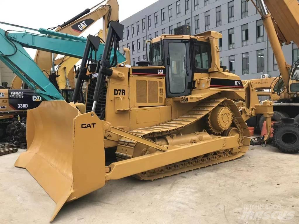 CAT D 7 R Pásové dozéry