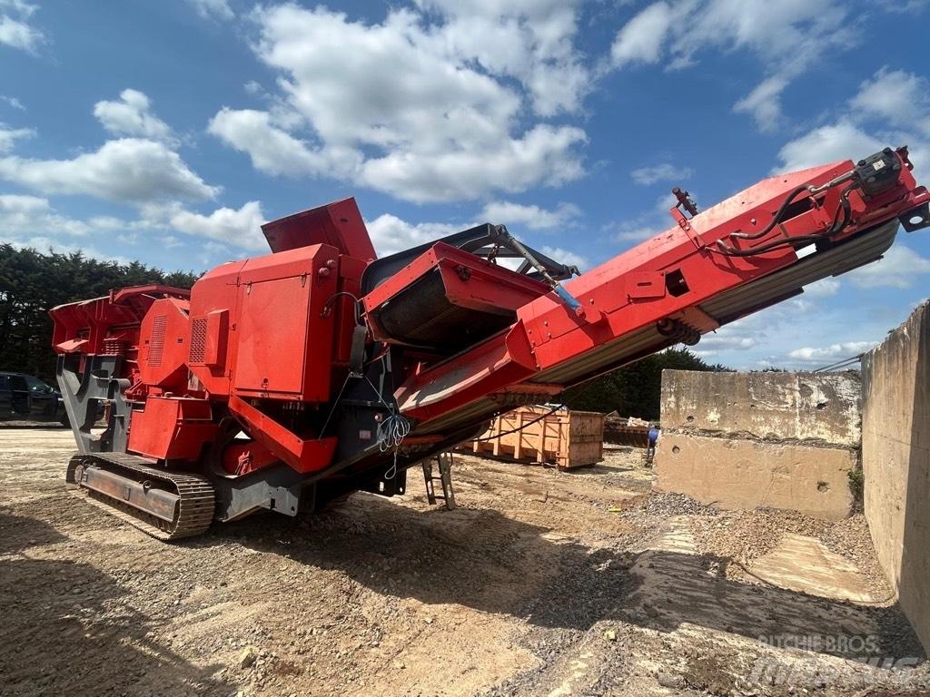 Finlay J 1160 Mobilné drviče