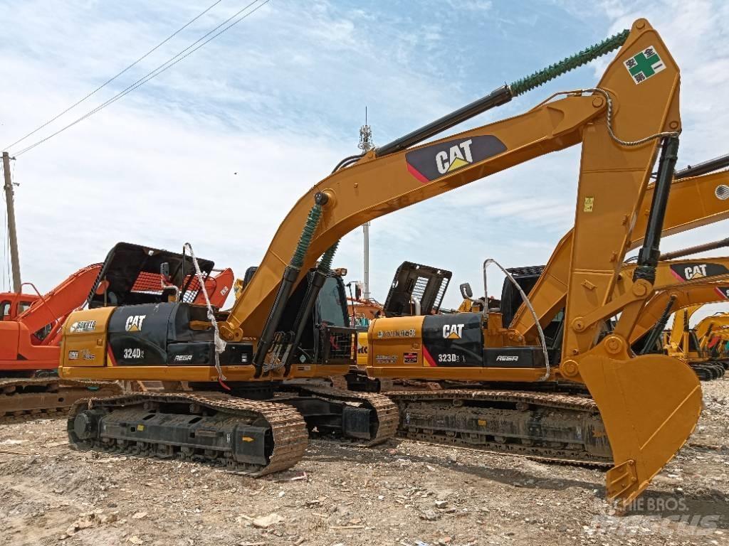 CAT 324D2 Midi rýpadlá 7 t - 12 t