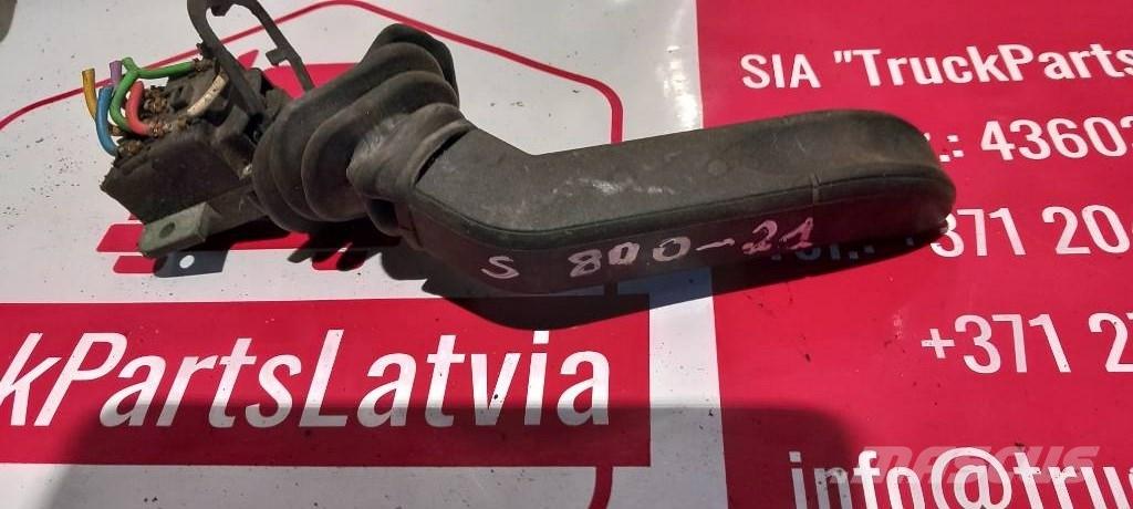 Scania R 420.  1372985 Kabíny a interiér