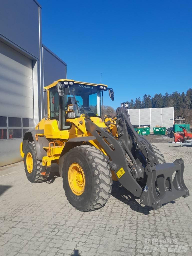 Volvo L90H Kolesové nakladače