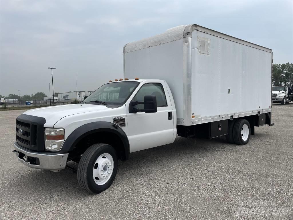 Ford F550 XL Stavebníctvo - ostatné