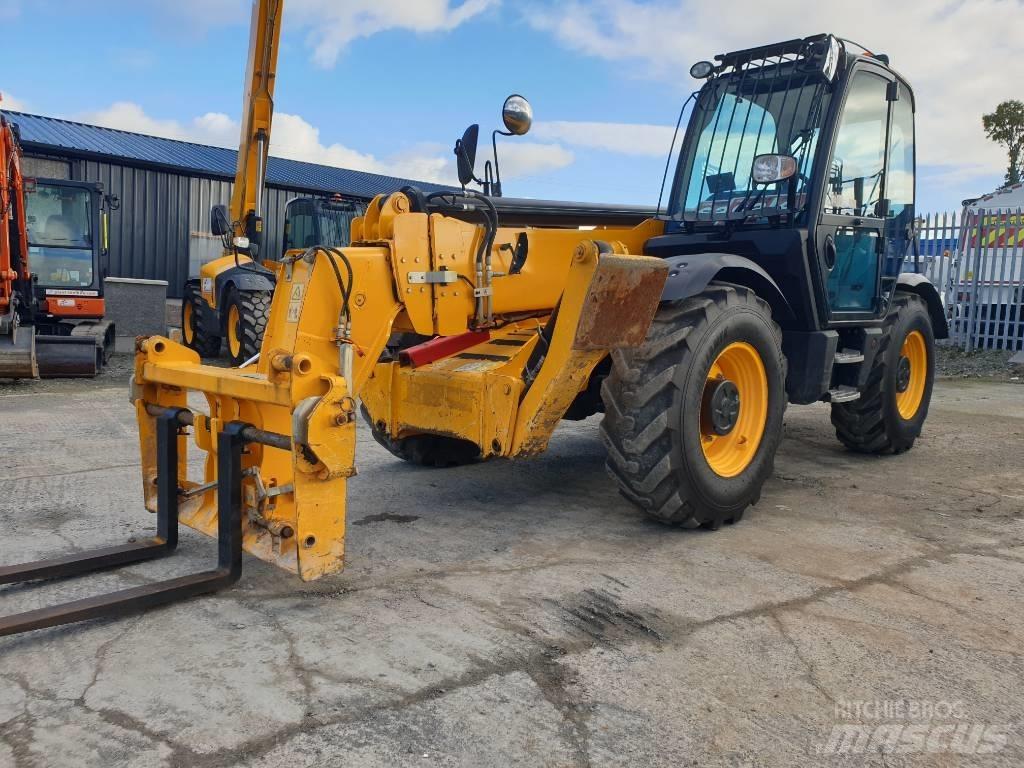 JCB 540-140 Teleskopické manipulátory