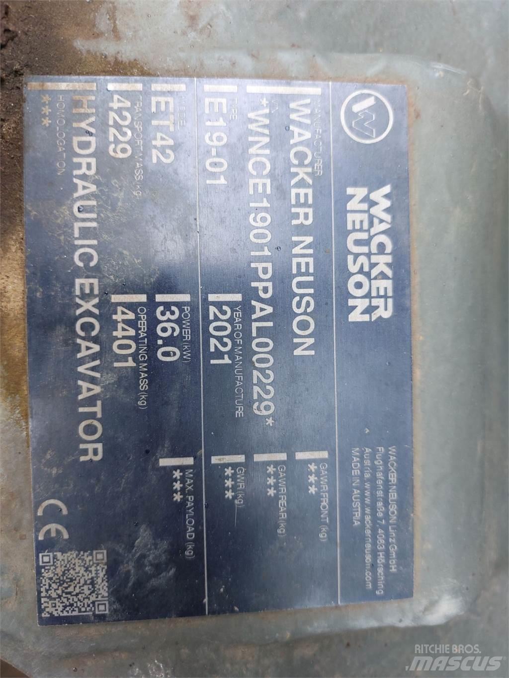 Wacker Neuson ET42 Pásové rýpadlá