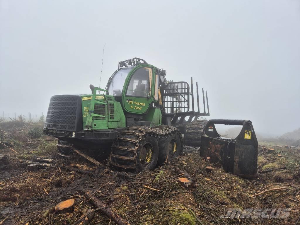 John Deere 1910 E Lesné traktory