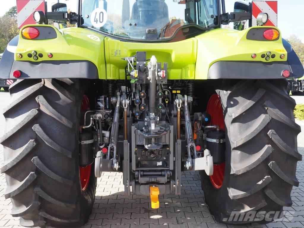 CLAAS Arion 610 CIS Traktory