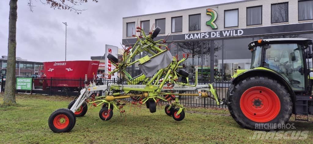 CLAAS Volto 1320 T Obracače a zhrabovače sena