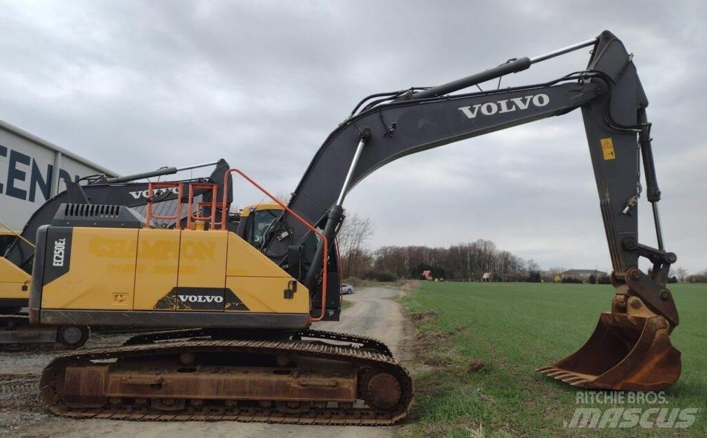 Volvo EC250EL Pásové rýpadlá