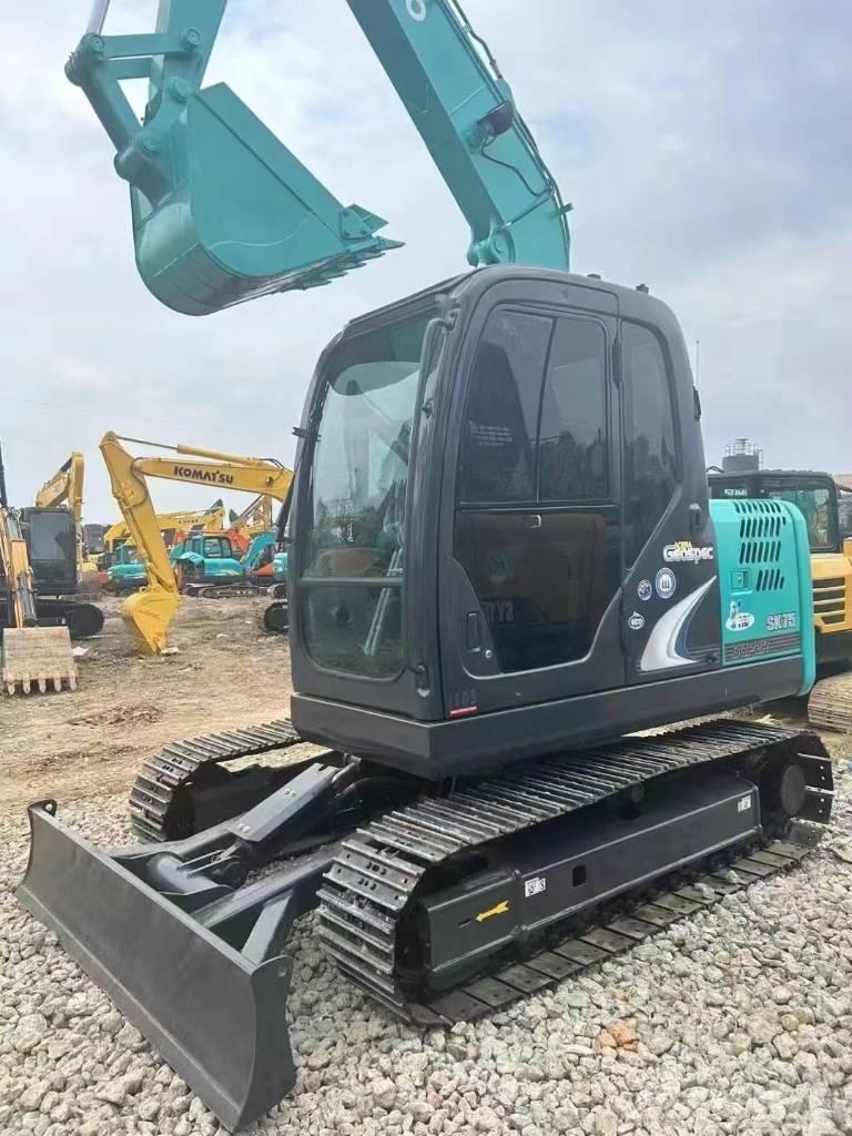 Kobelco SK 75 Midi rýpadlá 7 t - 12 t