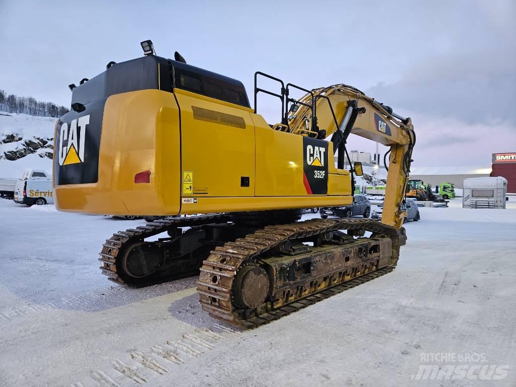 CAT 352 Pásové rýpadlá