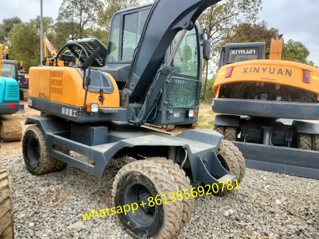 Xinyuan XYB75W-9 Kolesové rýpadlá