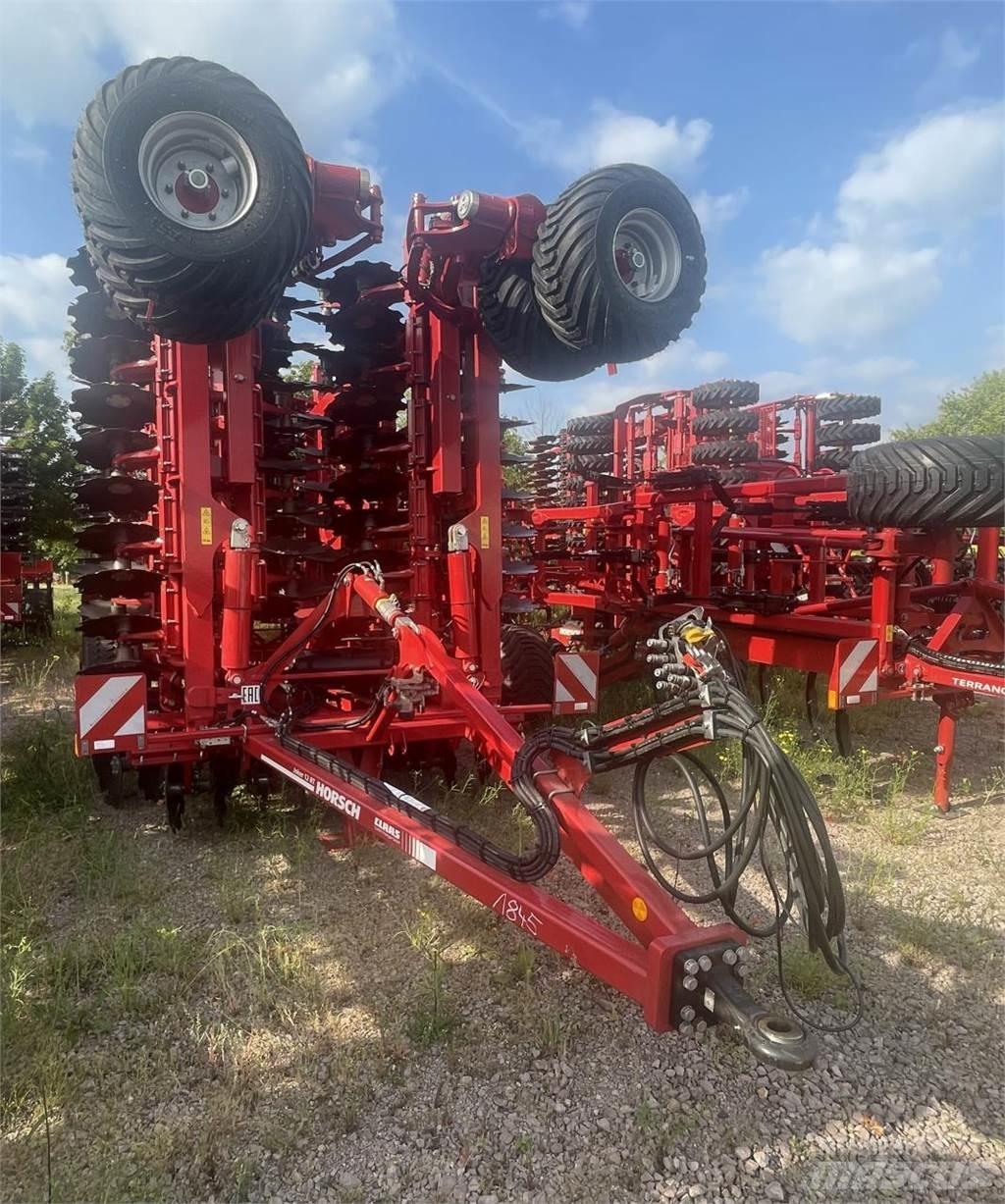 Horsch Joker 12 RT Tanierové brány