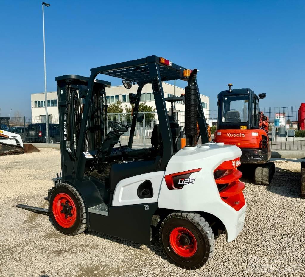 Bobcat D 25 NXP Dieselové vozíky