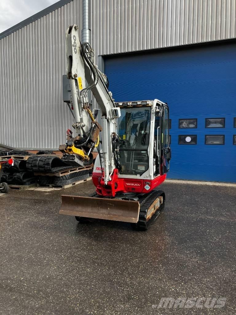 Takeuchi TB 230 Mini rýpadlá < 7t