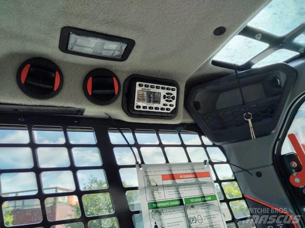 Bobcat T86 Pásové nakladače