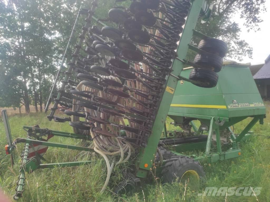 John Deere 740 A Mechanické sejačky