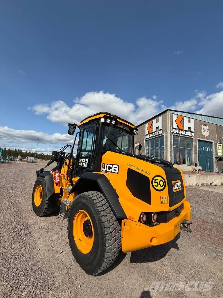 JCB 413S Kolesové nakladače