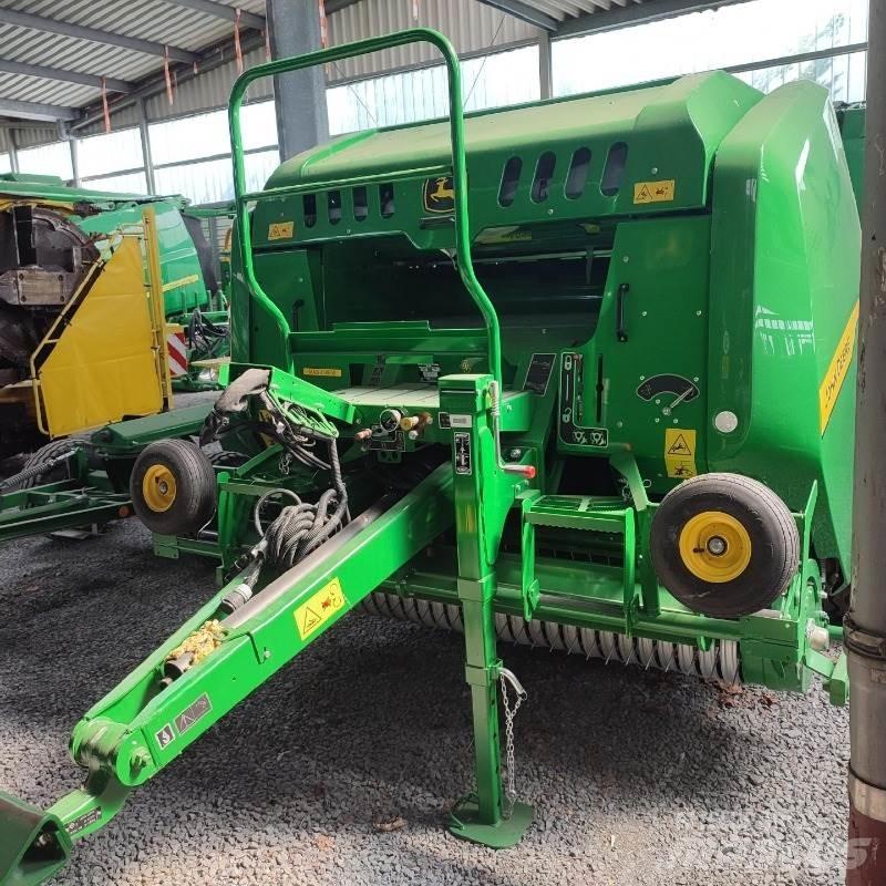 John Deere F441M Lisy na okrúhle balíky