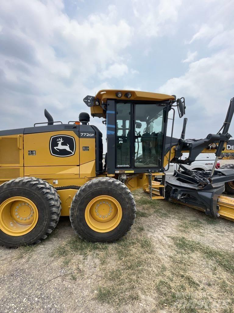 John Deere 772 GP Grejdery