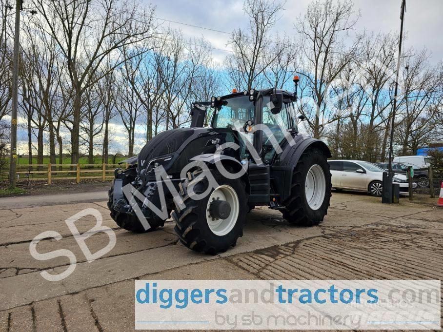 Valtra T 154 Traktory