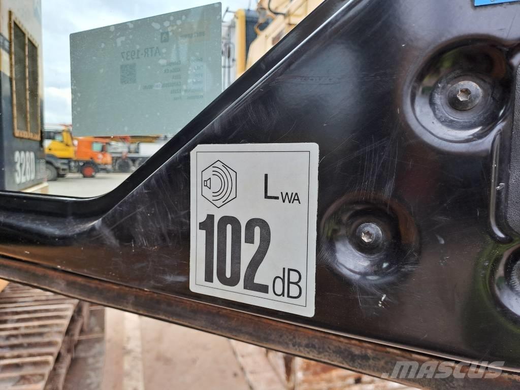 CAT 328 D LCR Pásové rýpadlá